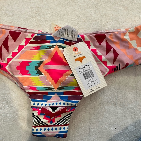 Red and Multicolor Bikini Set - Picture 2 of 4